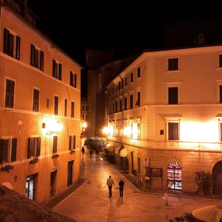 Appartamento Palazzo Sadun Pitigliano Bagian luar foto