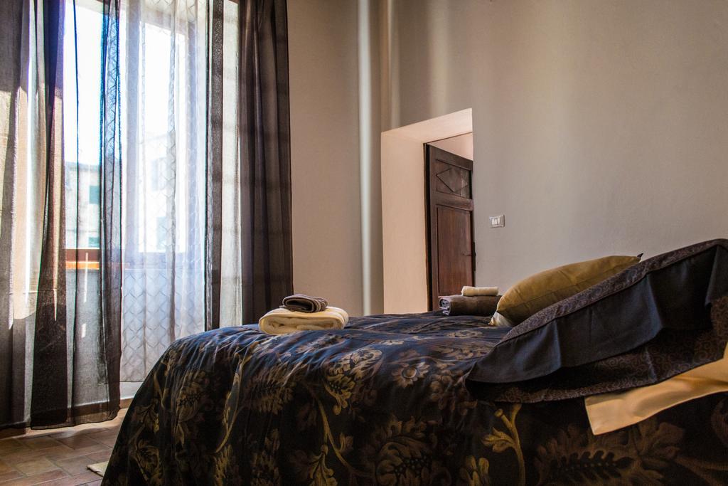 Appartamento Palazzo Sadun Pitigliano Bagian luar foto